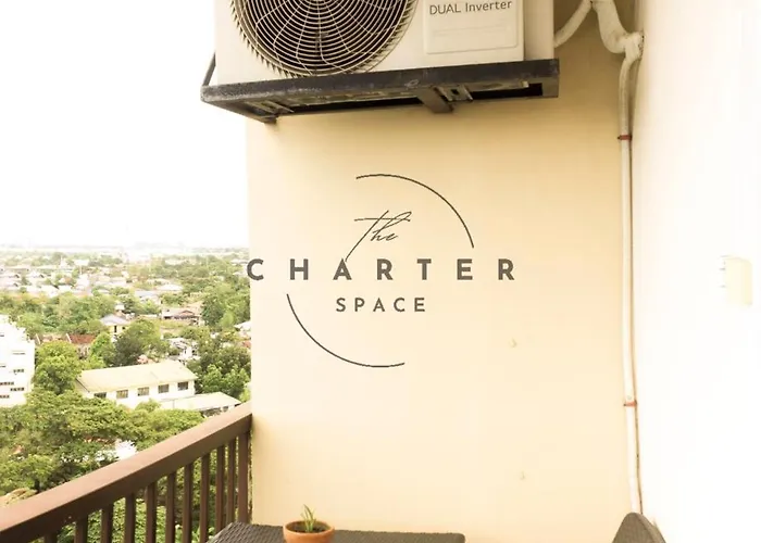 Close To Airport With Balcony And Pool Access