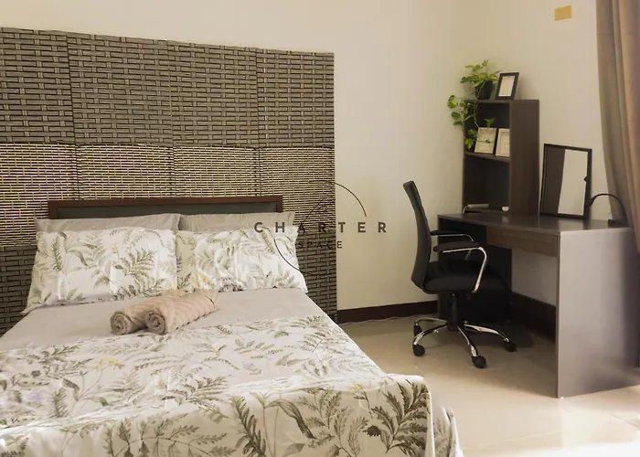 Close To Airport With Balcony And Pool Access Aparthotel Lapu-Lapu City